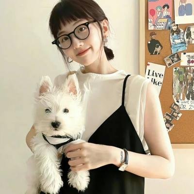 三女性